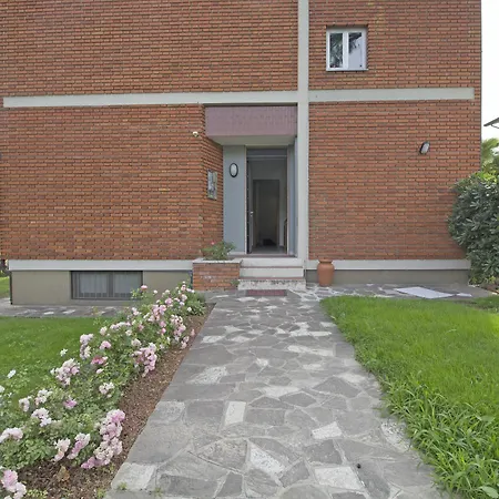 Queen Of Diamonds Apartment Salo
